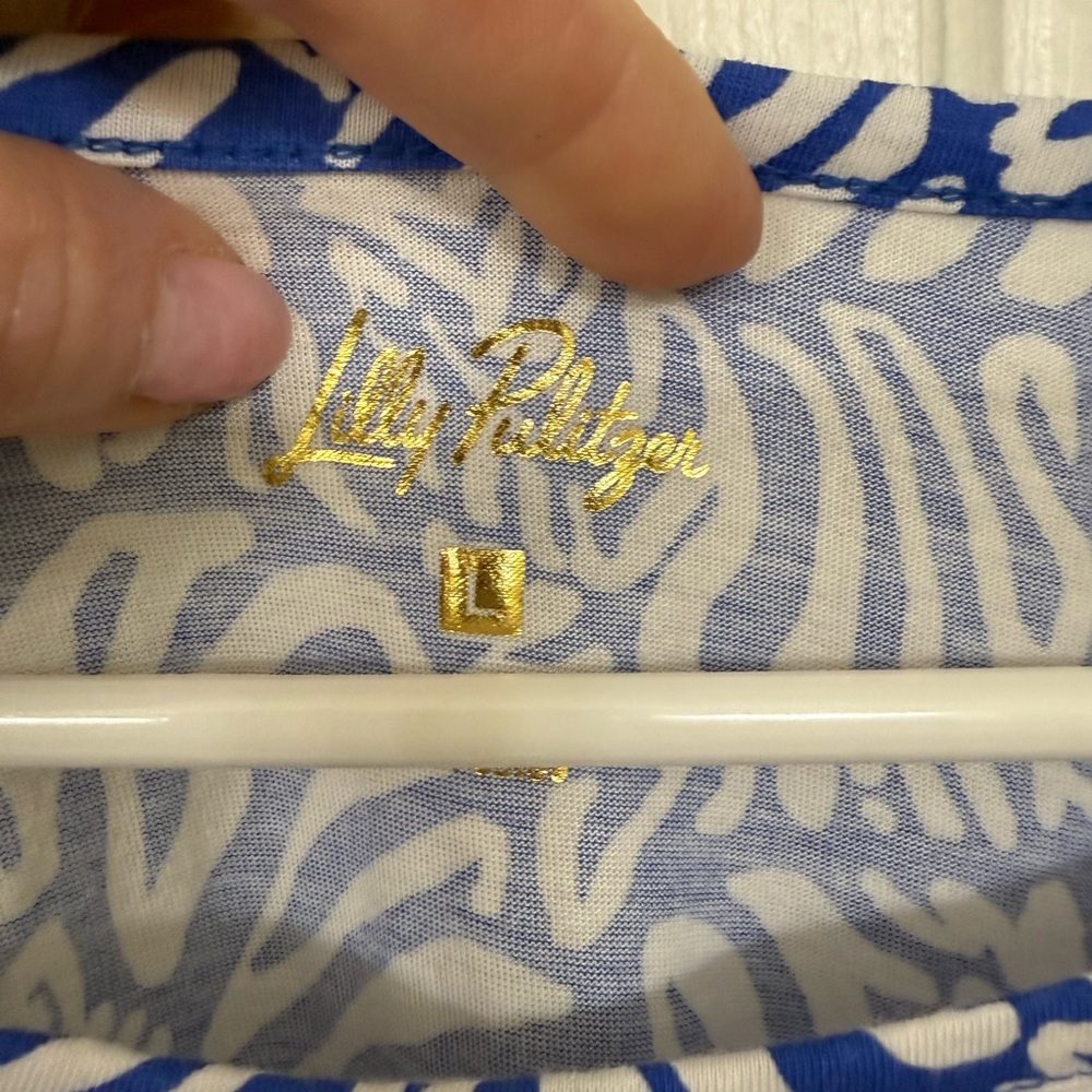 Lilly Pulitzer Blue and White Patterned Short Sleeve Dress - Picture 4 of 7